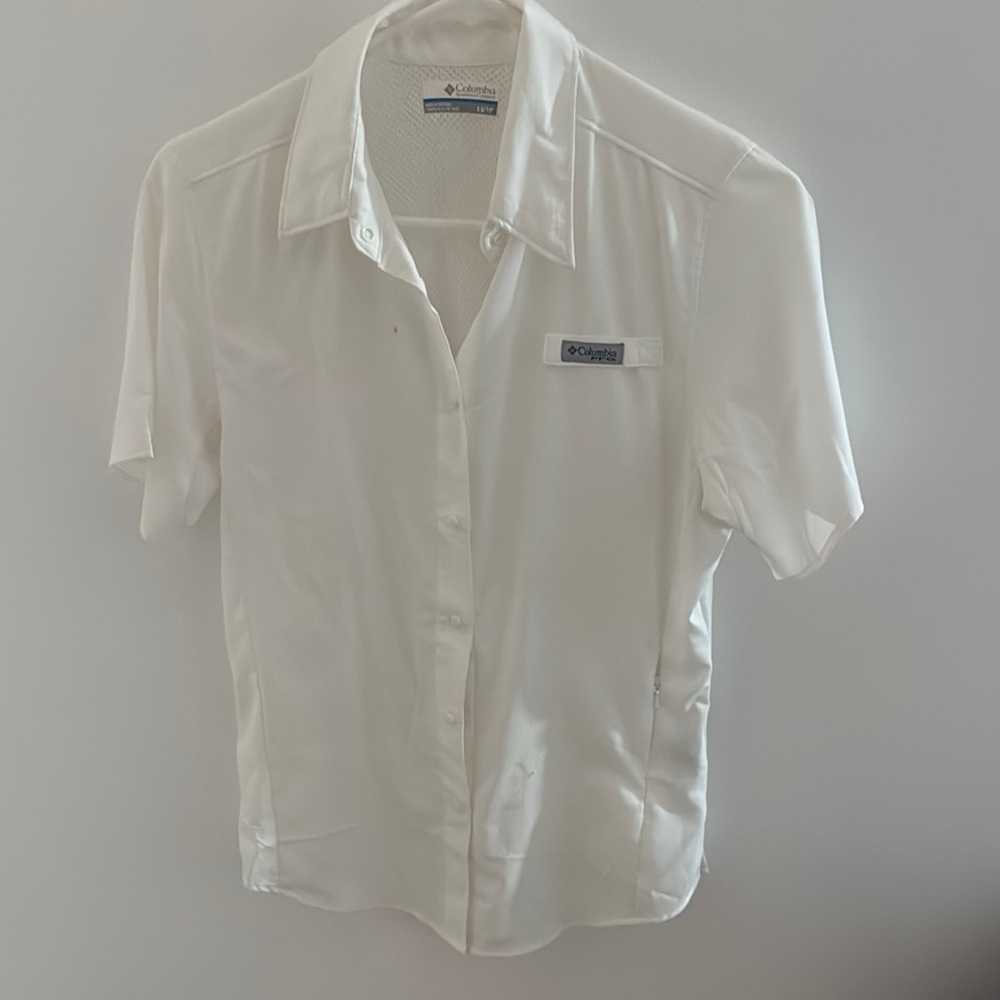 Columbia White Casual Button Down Shirt